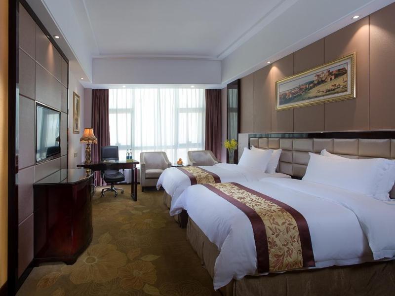 Vienna International Hotel Guangdong Zhongshanbei Station Чжуншань Экстерьер фото
